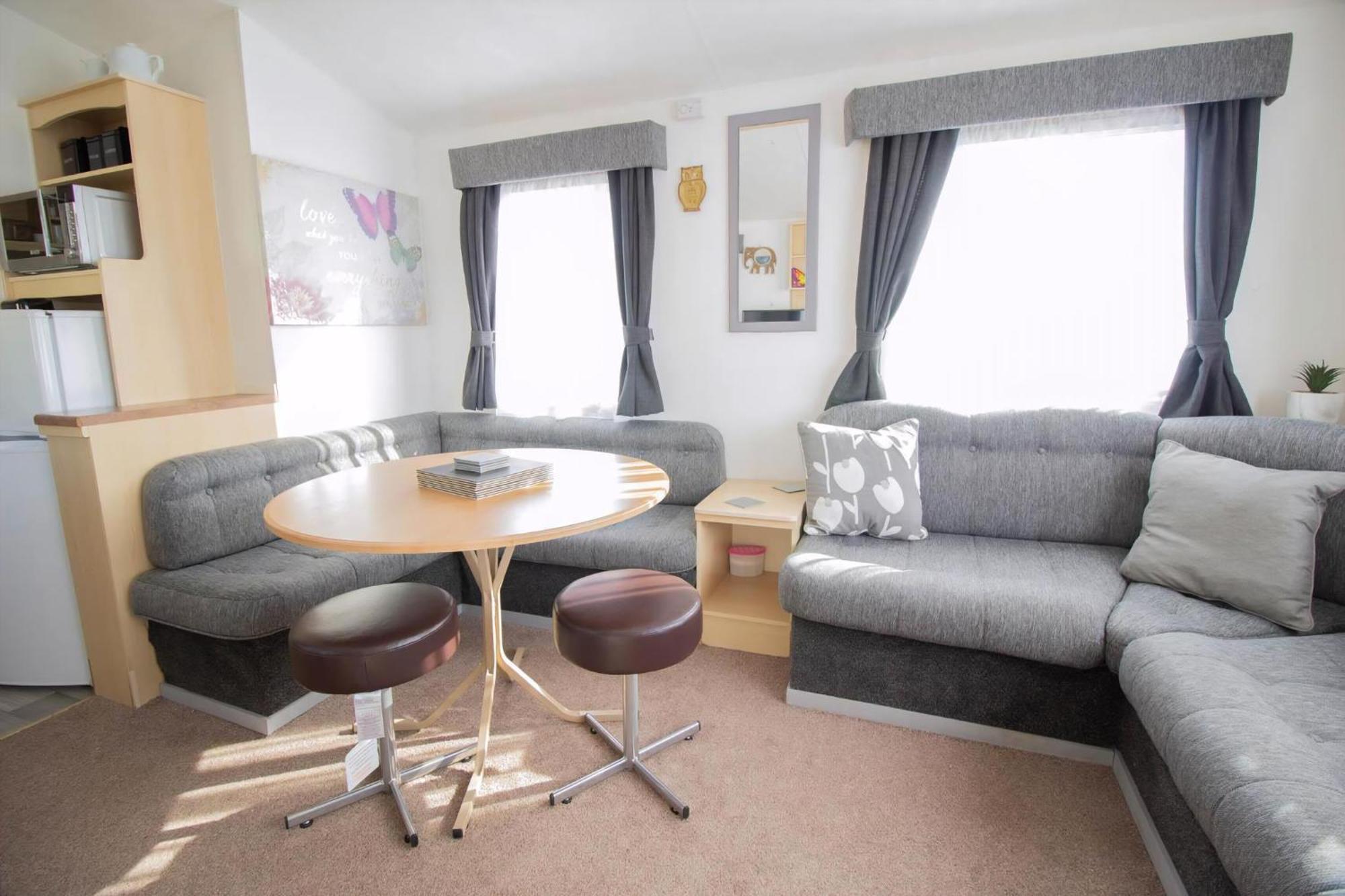 Great 8 Berth Caravan For Hire In Skegness Ref 33069F Exteriör bild